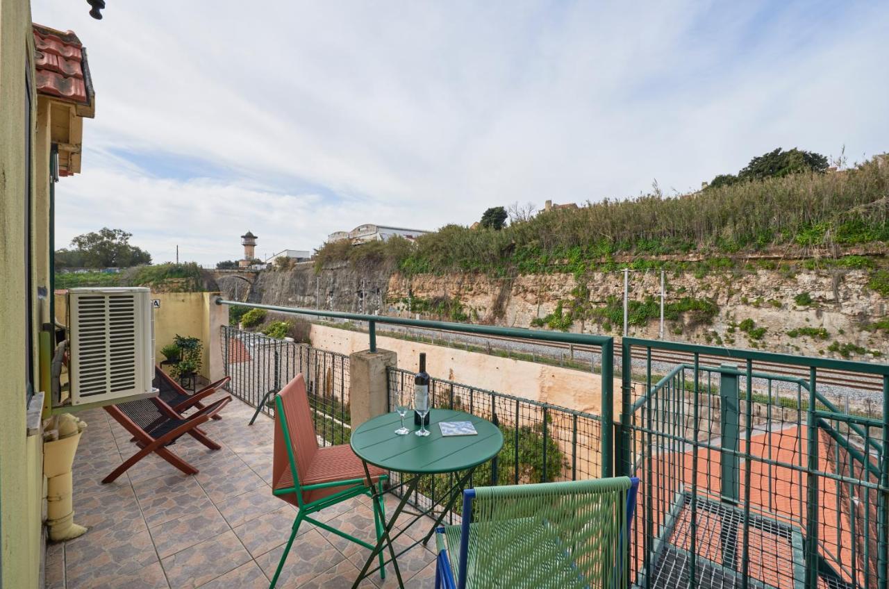 Bright Apt W Balcony, Ac, Parking, By Timecooler Lisbon Exterior photo