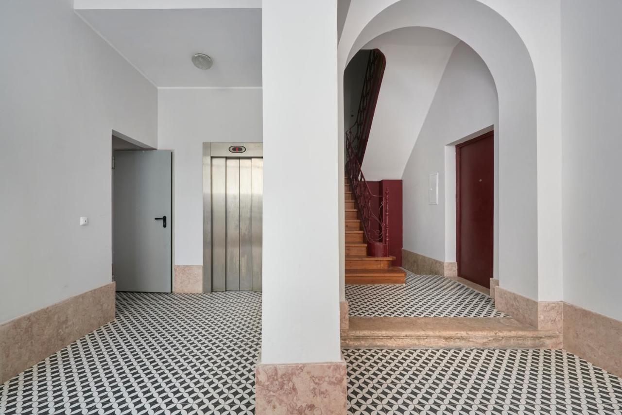 Bright Apt W Balcony, Ac, Parking, By Timecooler Lisbon Exterior photo
