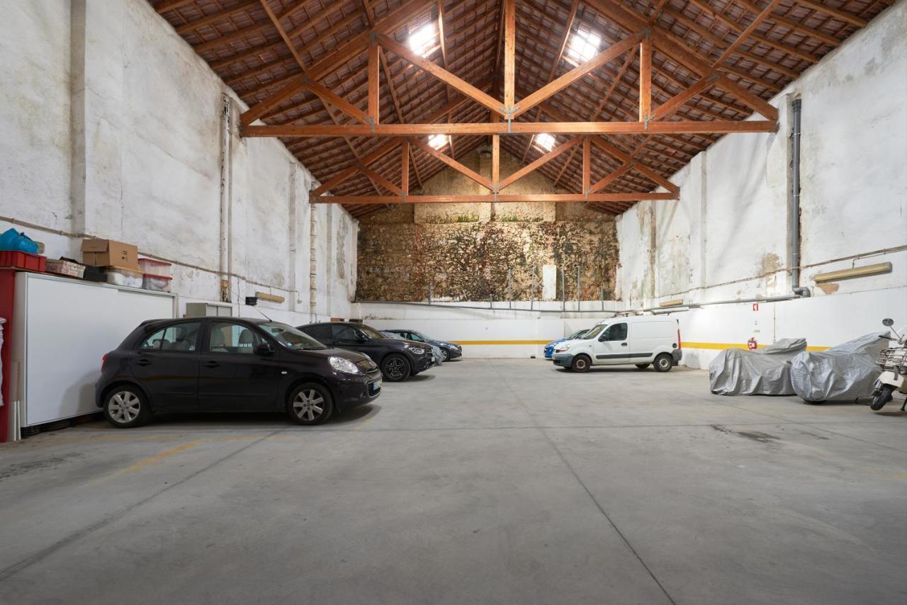Bright Apt W Balcony, Ac, Parking, By Timecooler Lisbon Exterior photo