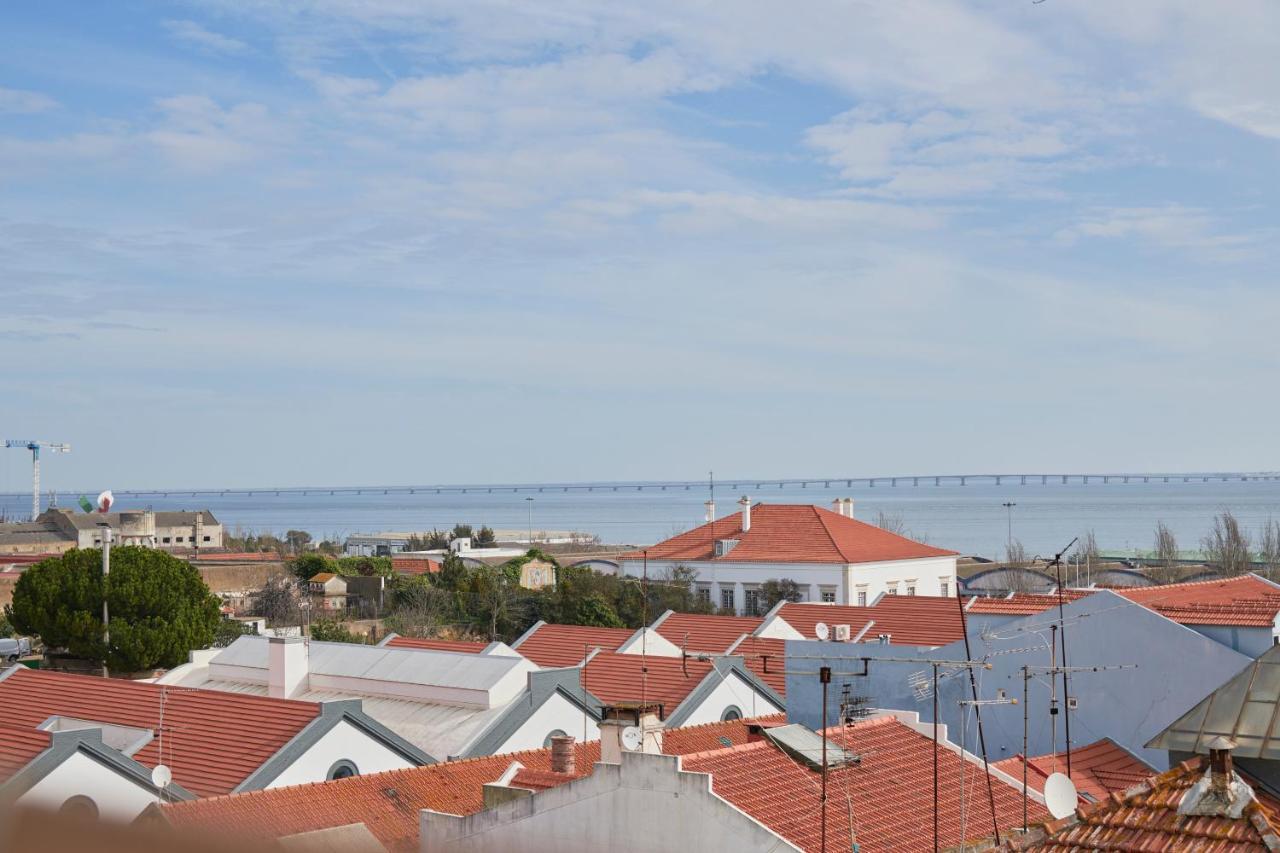 Bright Apt W Balcony, Ac, Parking, By Timecooler Lisbon Exterior photo