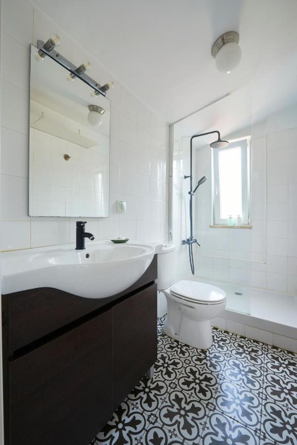 Bright Apt W Balcony, Ac, Parking, By Timecooler Lisbon Exterior photo